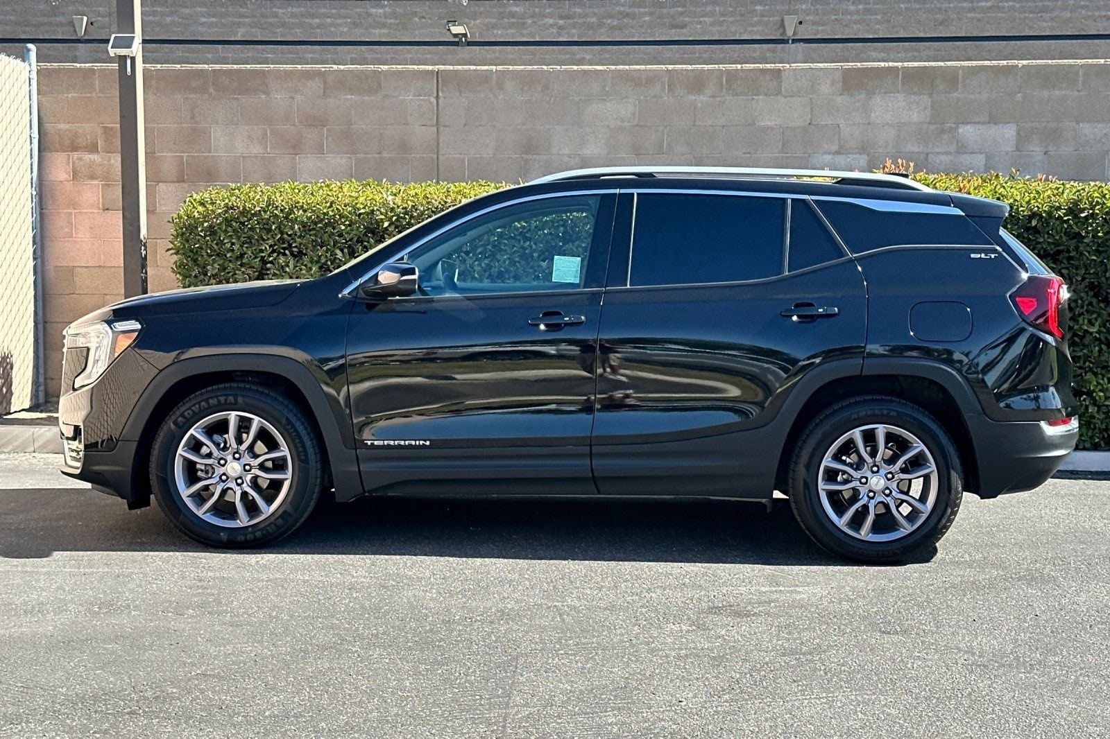 2023 GMC Terrain SLT - Photo 7
