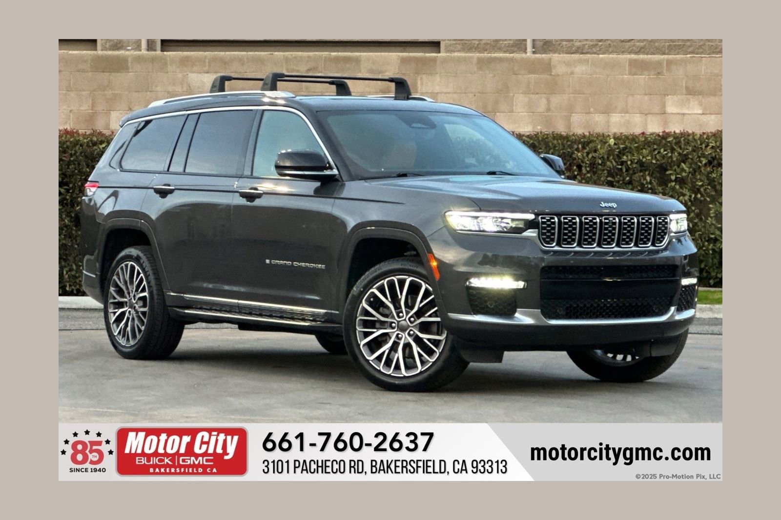 2021 Jeep Grand Cherokee L Summit Reserve's photo