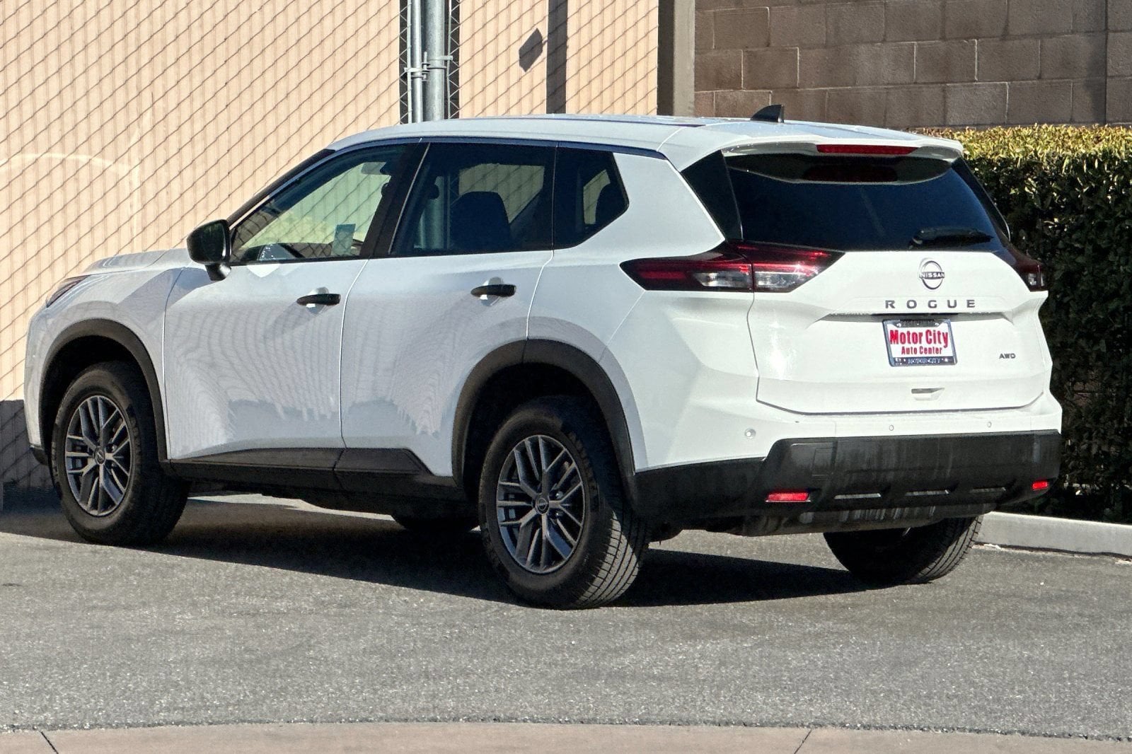 2024 Nissan Rogue S - Photo 6
