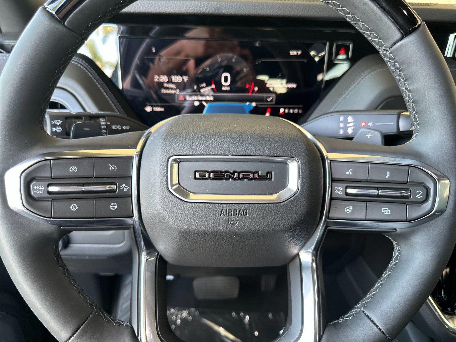 2027 GMC Yukon XL Denali - Photo 23