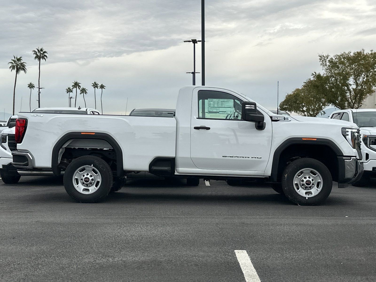 2025 GMC Sierra 2500 HD Pro photo 2