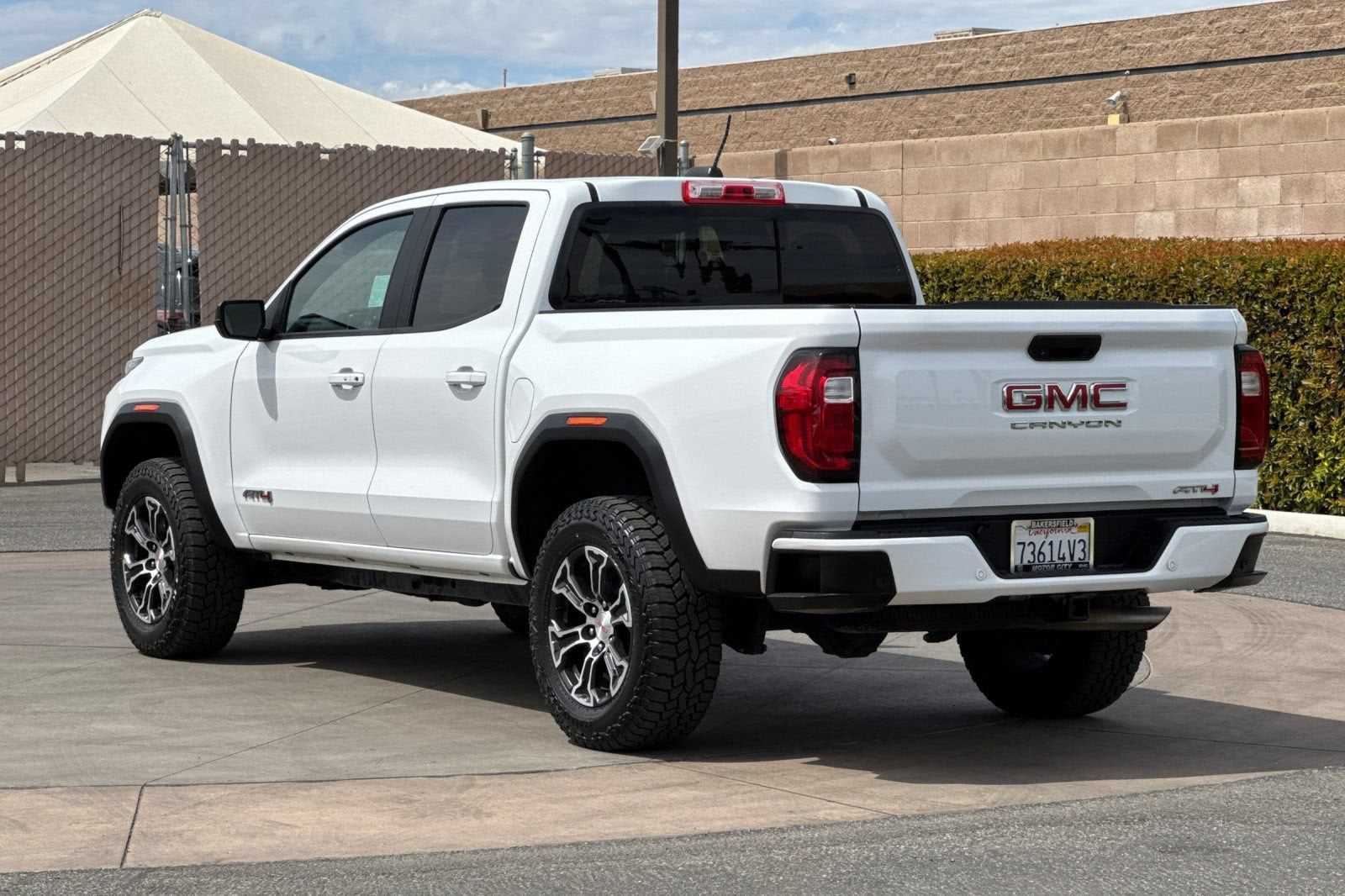 2023 GMC Canyon AT4 - Photo 6