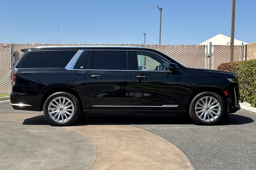 Used 2023 CADILLAC Escalade ESV 4WD Premium Luxury SUV