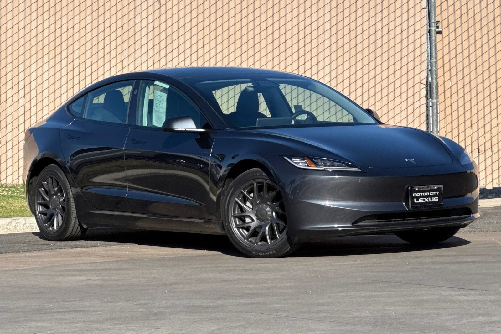 Used 2025 Tesla Model 3 Long Range with VIN 5YJ3E1EA8SF938516 for sale in Bakersfield, CA