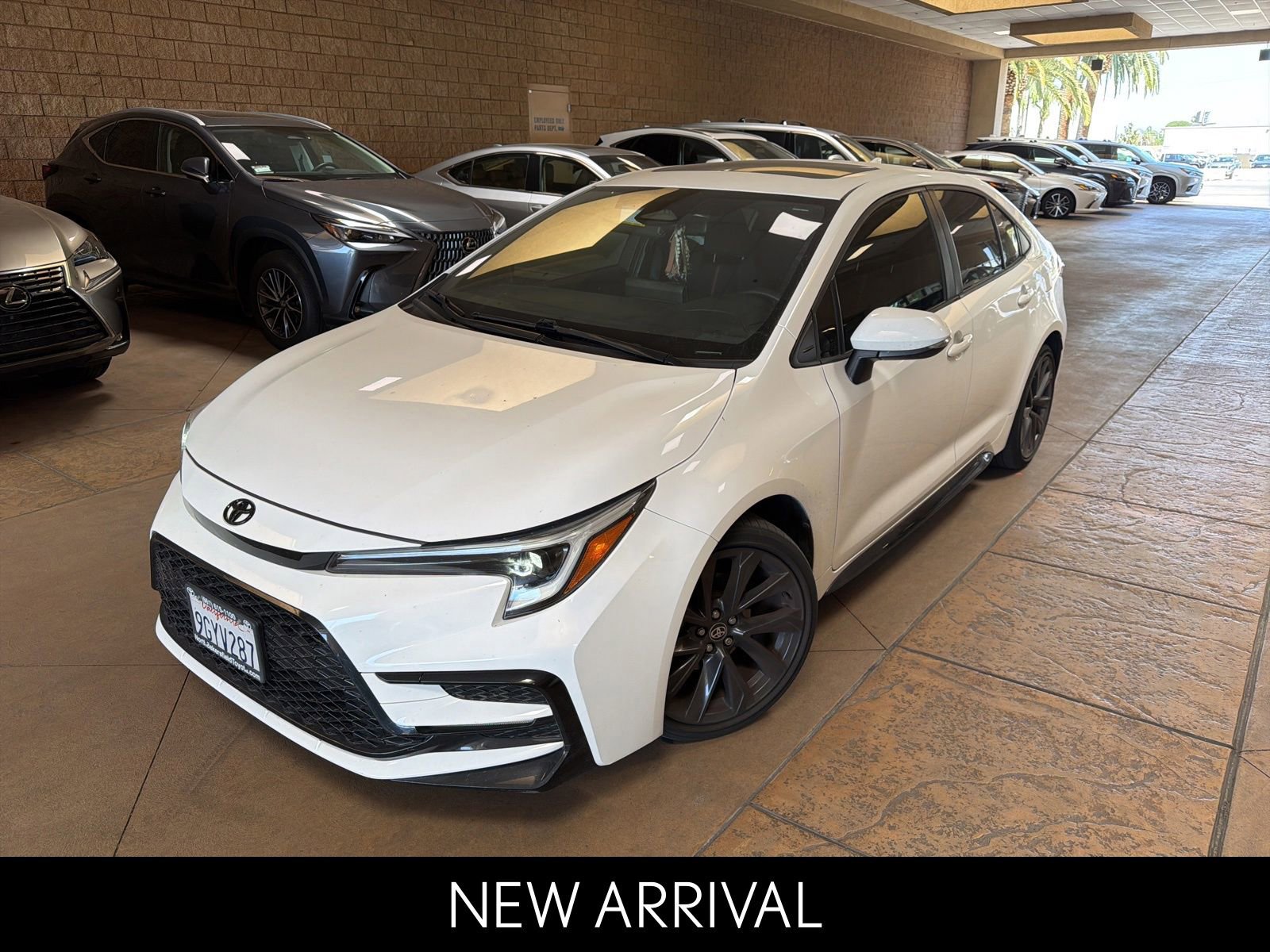 2023 Toyota Corolla SE CVT's photo
