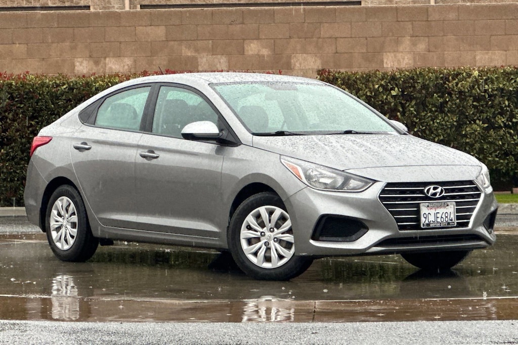 Used 2022 Hyundai Accent SE Sedan