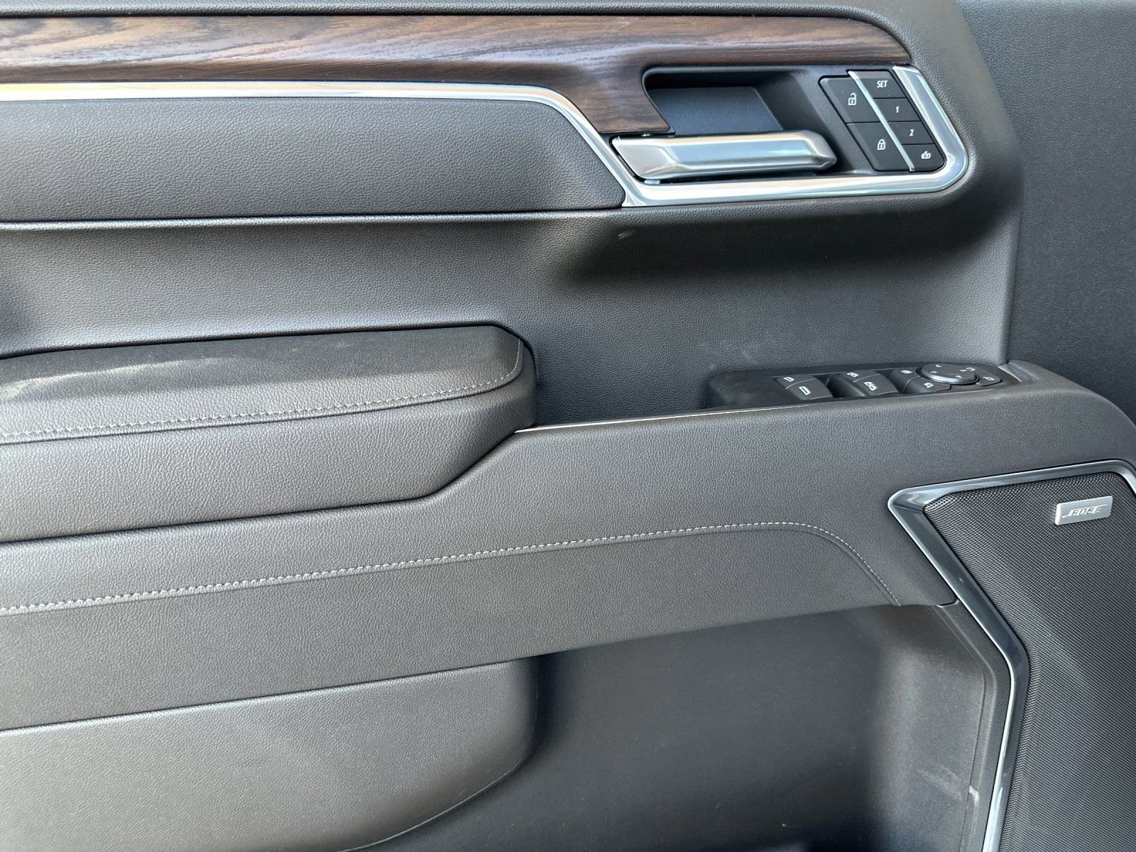2026 GMC Sierra 1500 SLT - Photo 10