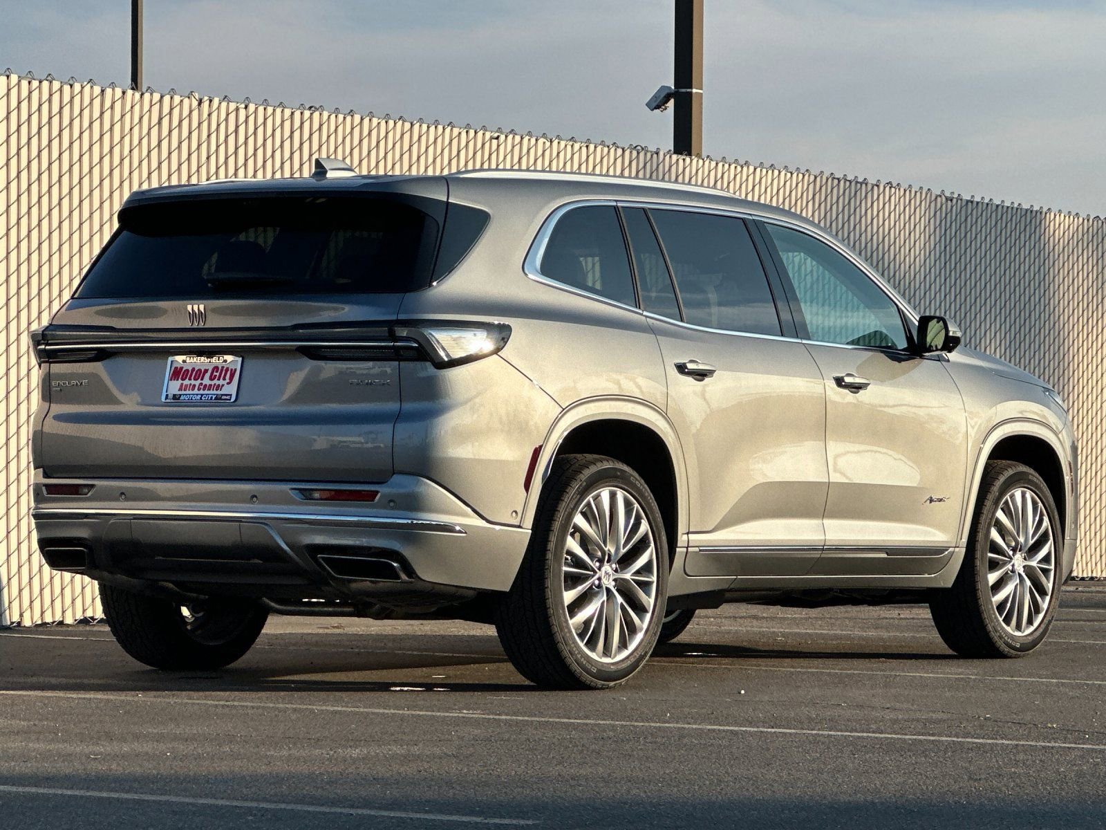 2026 Buick Enclave Avenir photo 2