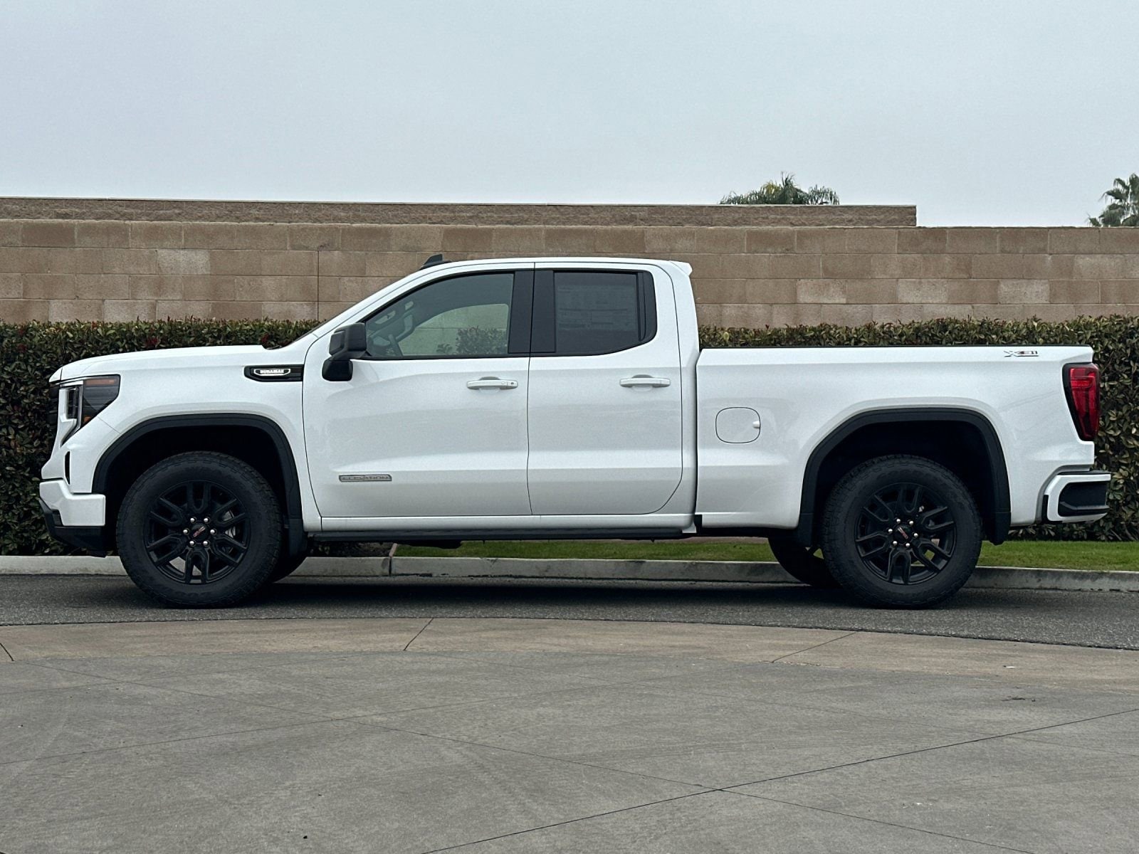 2026 GMC Sierra 1500 Elevation photo 5