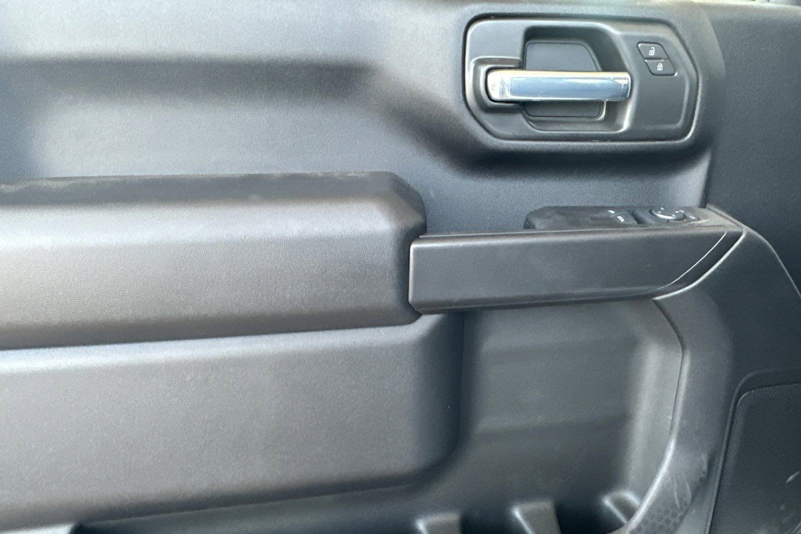 2025 GMC Sierra 3500HD Pro - Photo 7
