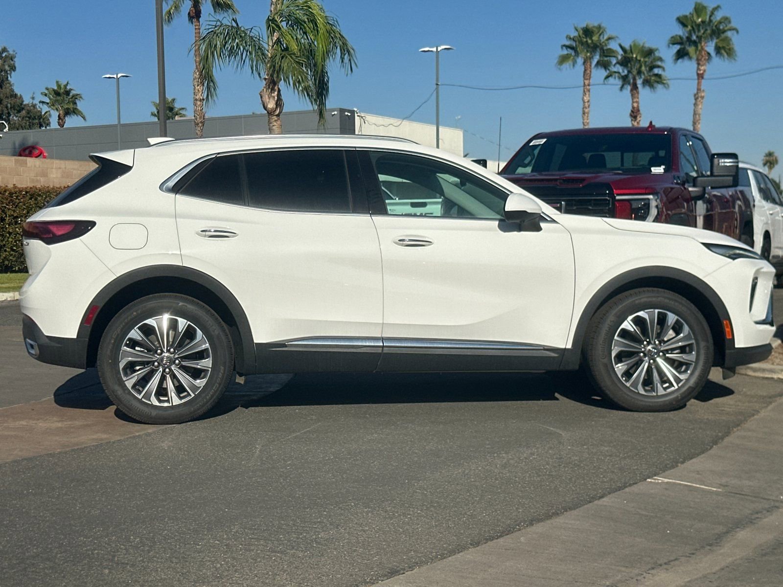 2025 Buick Envision Preferred photo 2