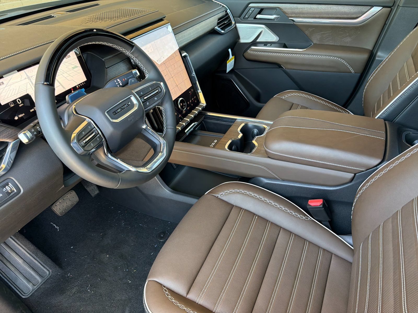 2026 GMC Acadia Denali Ultimate - Photo 9