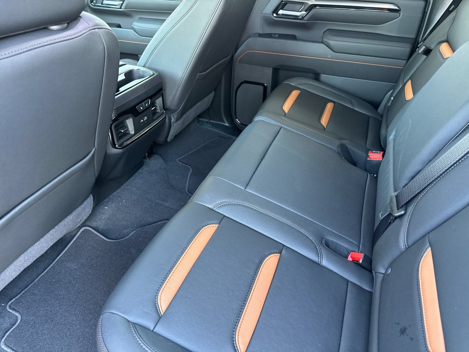 2026 GMC Sierra 2500HD AT4 - Photo 11