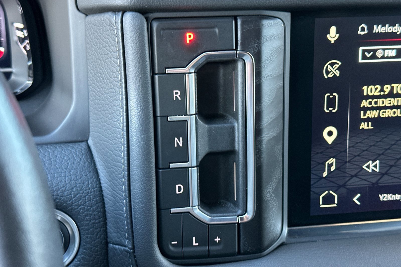 2024 GMC Yukon Denali - Photo 23