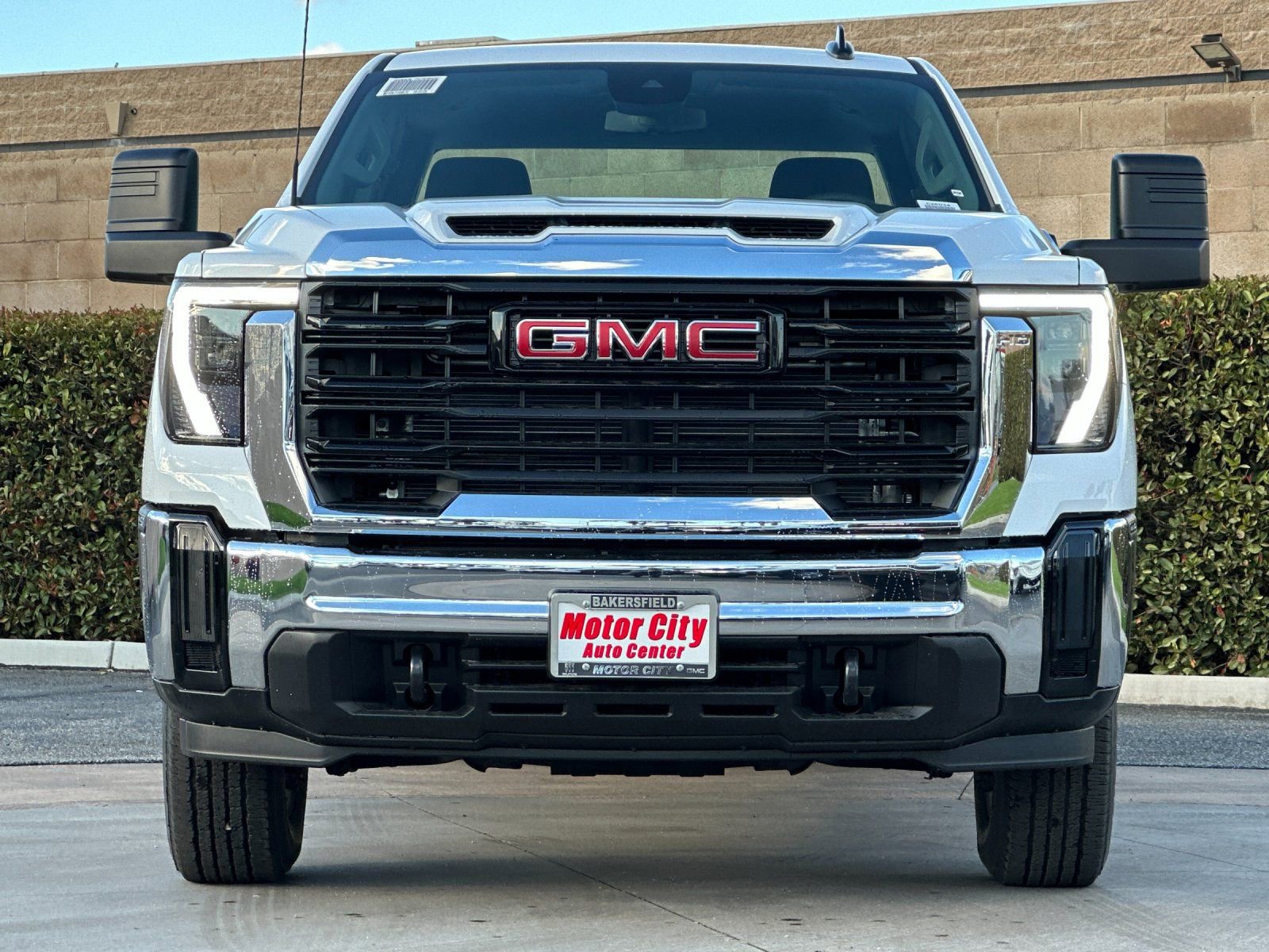 2026 GMC Sierra 2500 HD Pro photo 3