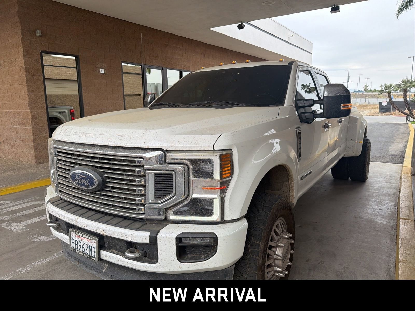 2021 Ford Super Duty F-350 DRW XL photo 1