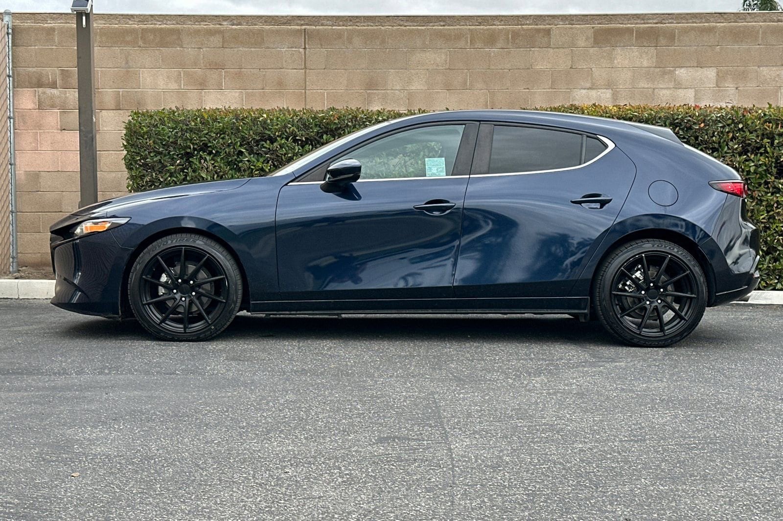 2021 Mazda Mazda3 Hatchback Select photo 6