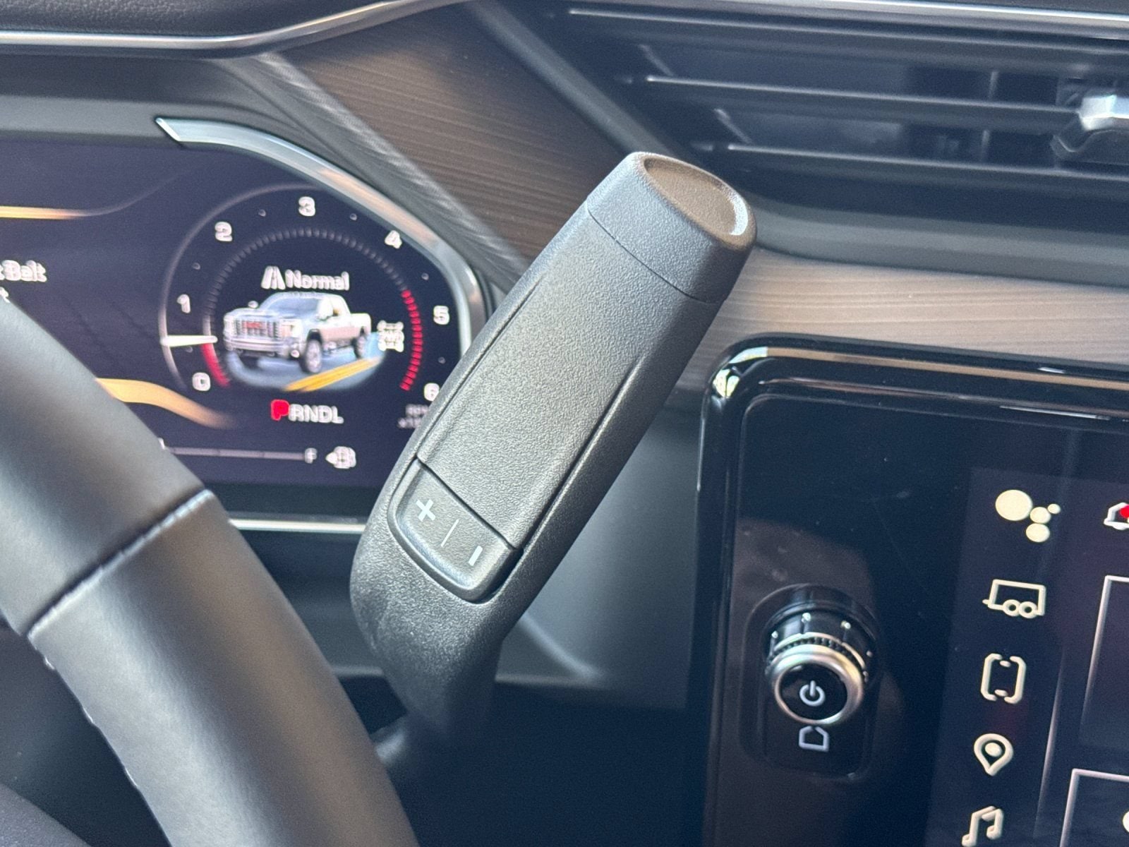 2026 GMC Sierra 2500HD Denali Ultimate - Photo 17