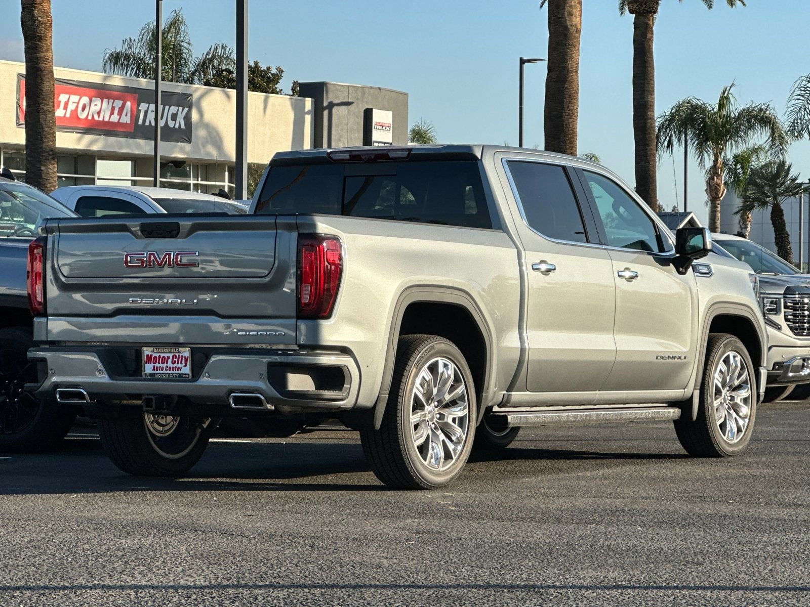 2026 GMC Sierra 1500 Denali photo 2