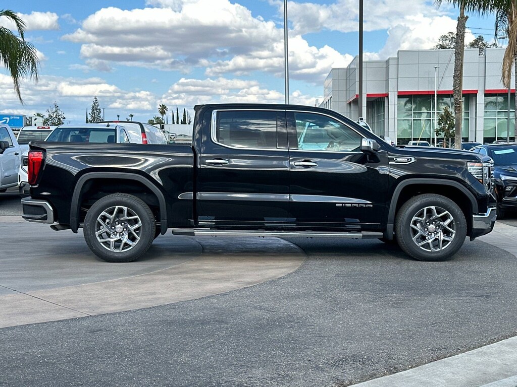 New 2026 GMC Sierra 1500 SLT Truck