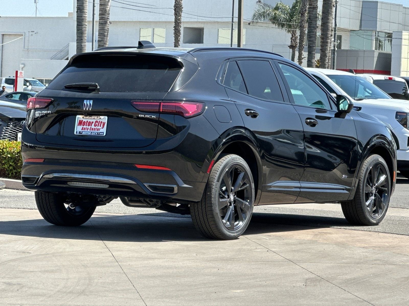2026 Buick Envision Sport Touring photo 2