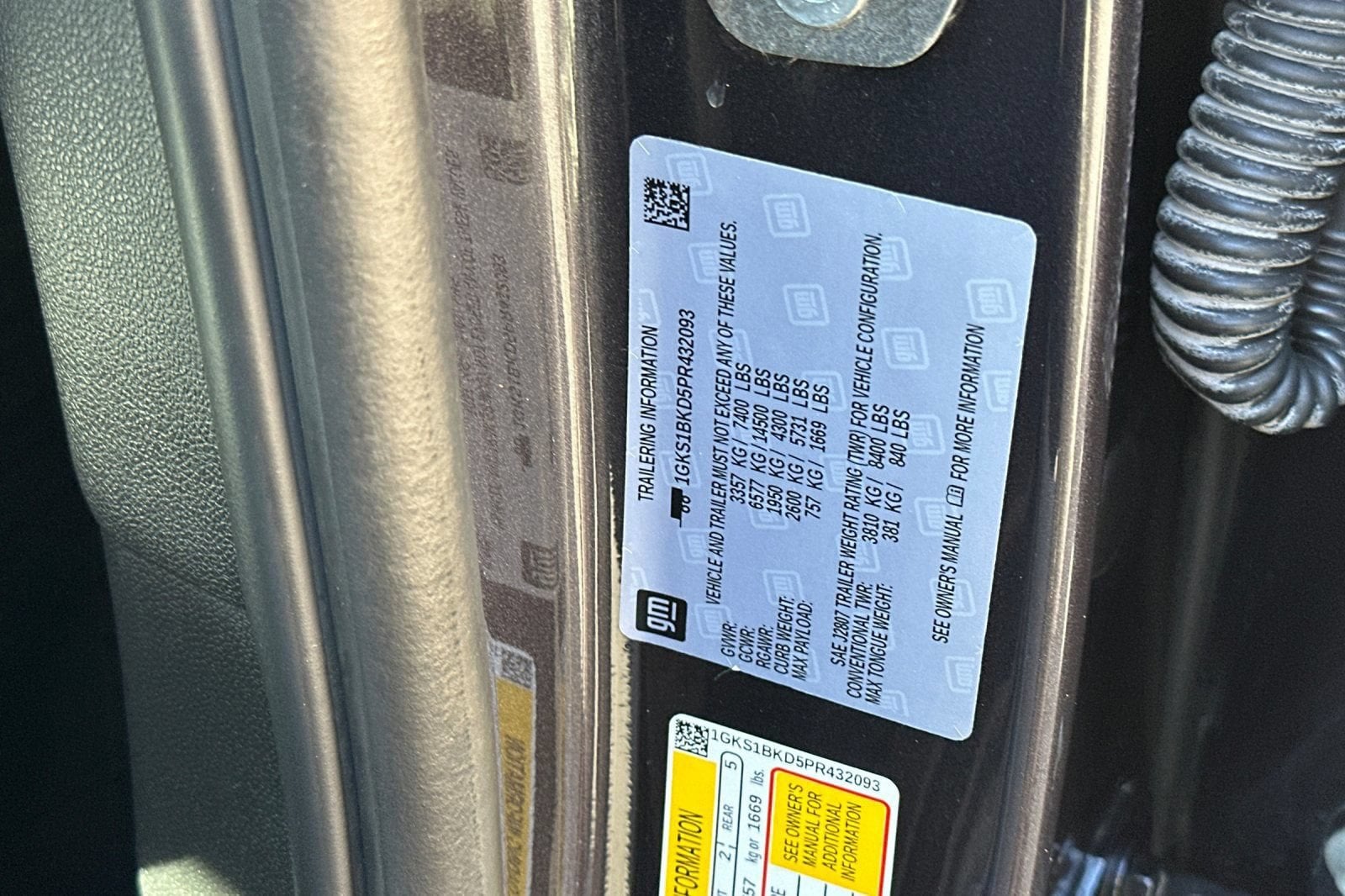 2023 GMC Yukon SLT - Photo 32