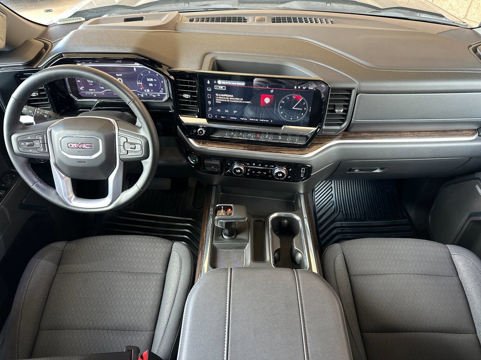 2025 GMC Sierra 1500 Elevation - Photo 13