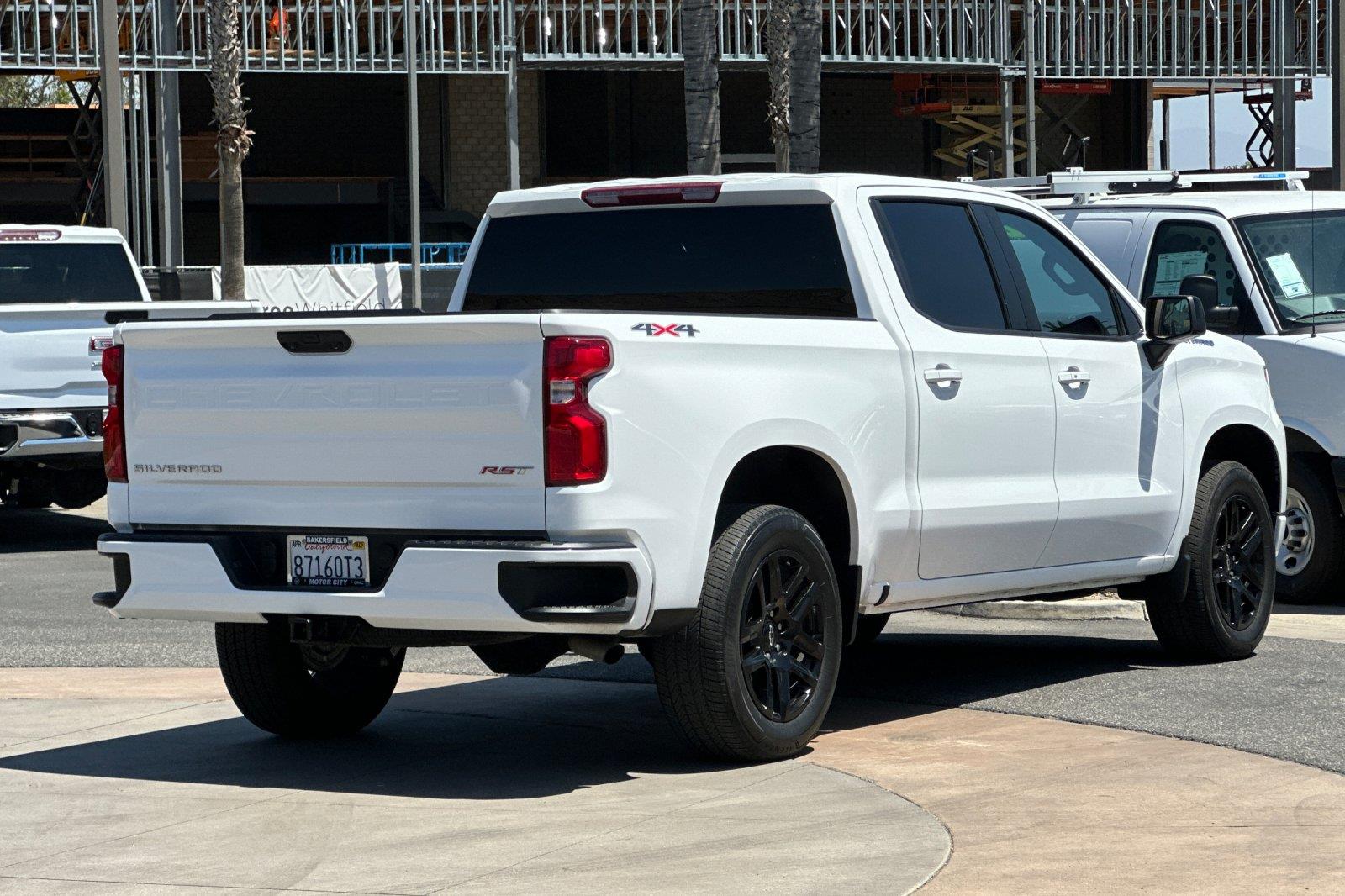 2023 Chevrolet Silverado 1500 RST photo 4