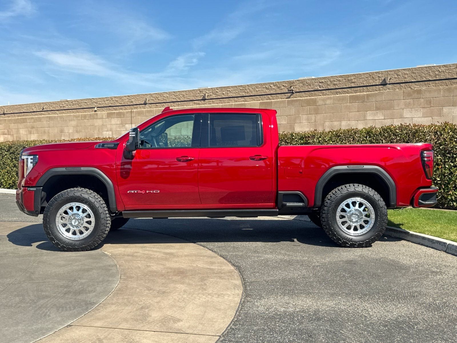 2026 GMC Sierra 2500 HD AT4 photo 5