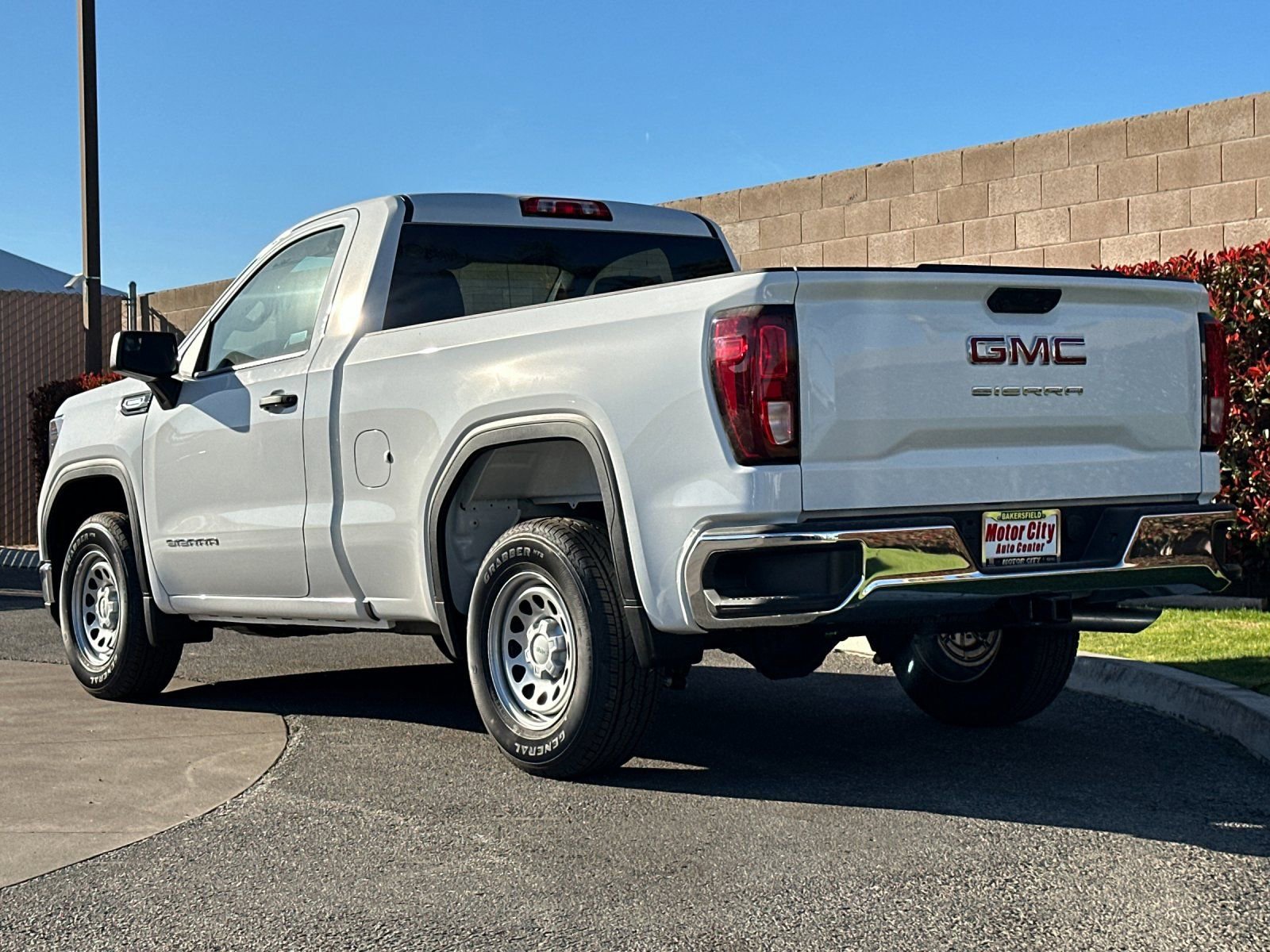 2026 GMC Sierra 1500 Pro photo 4