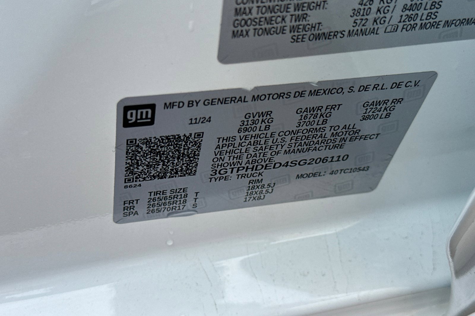 2025 GMC Sierra 1500 SLT - Photo 28
