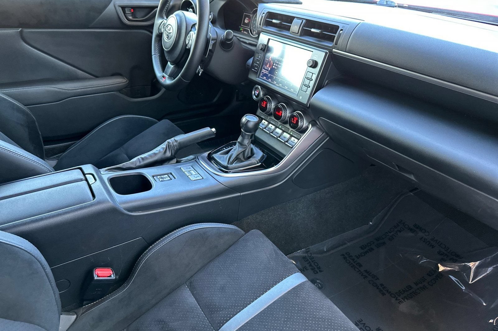 2024 Toyota GR86 Premium - Photo 14
