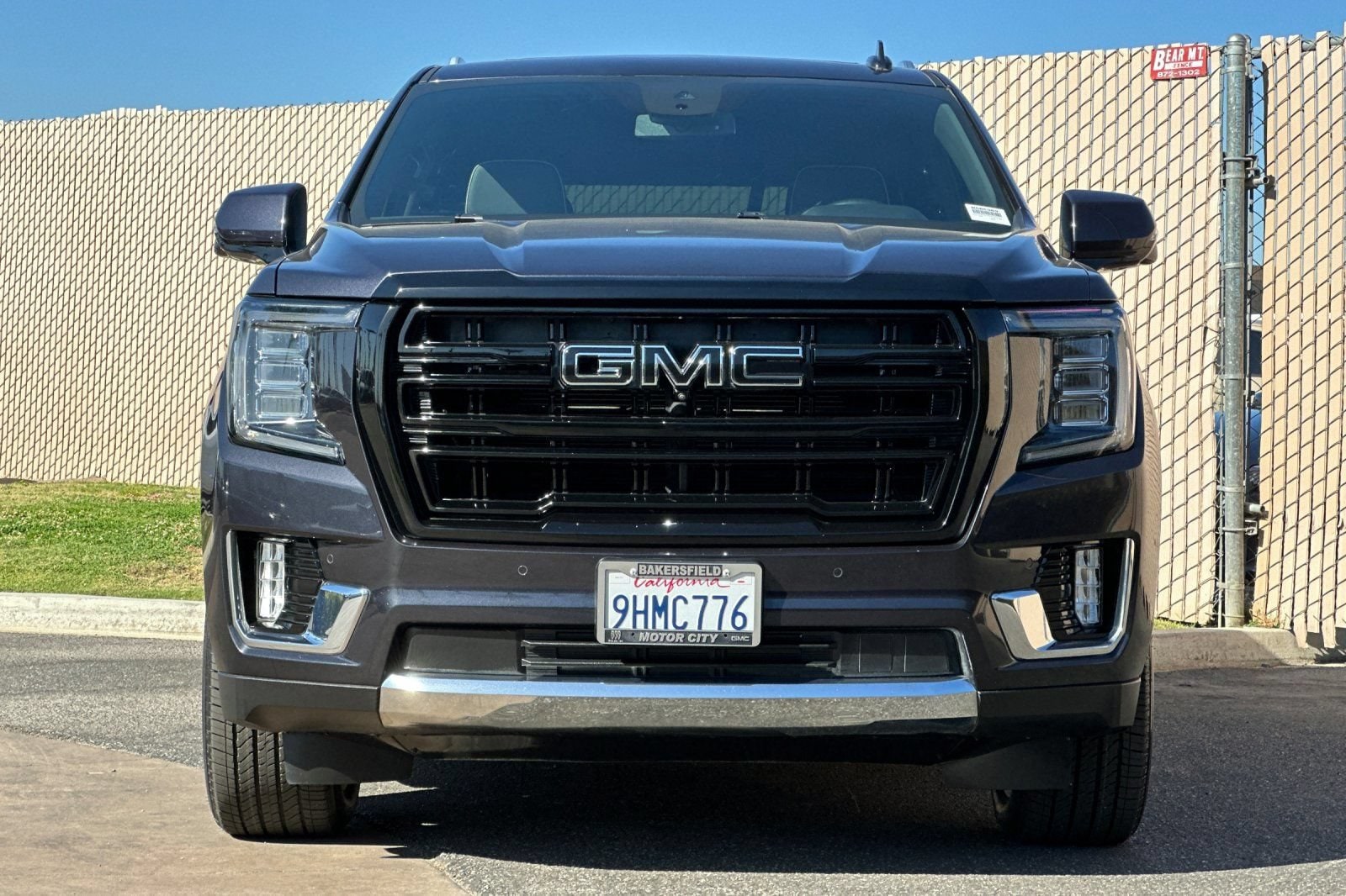 2023 GMC Yukon SLT - Photo 9
