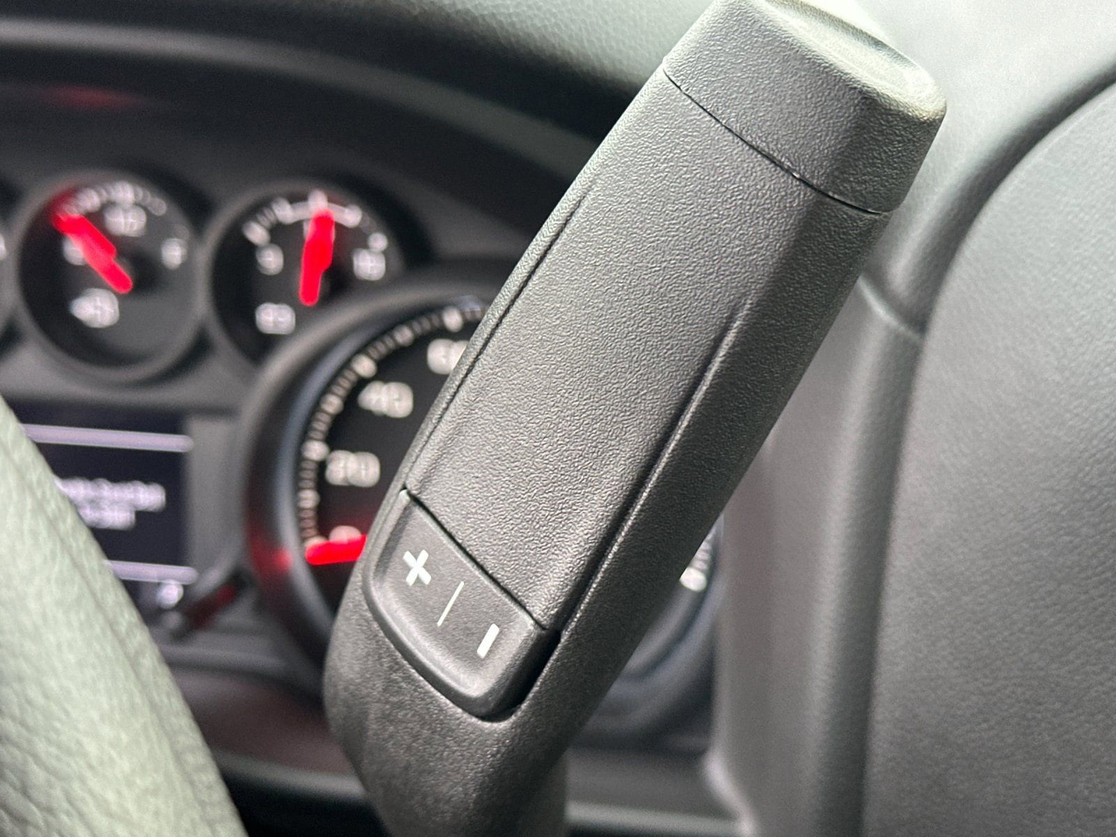2025 GMC Sierra 3500HD Pro - Photo 18
