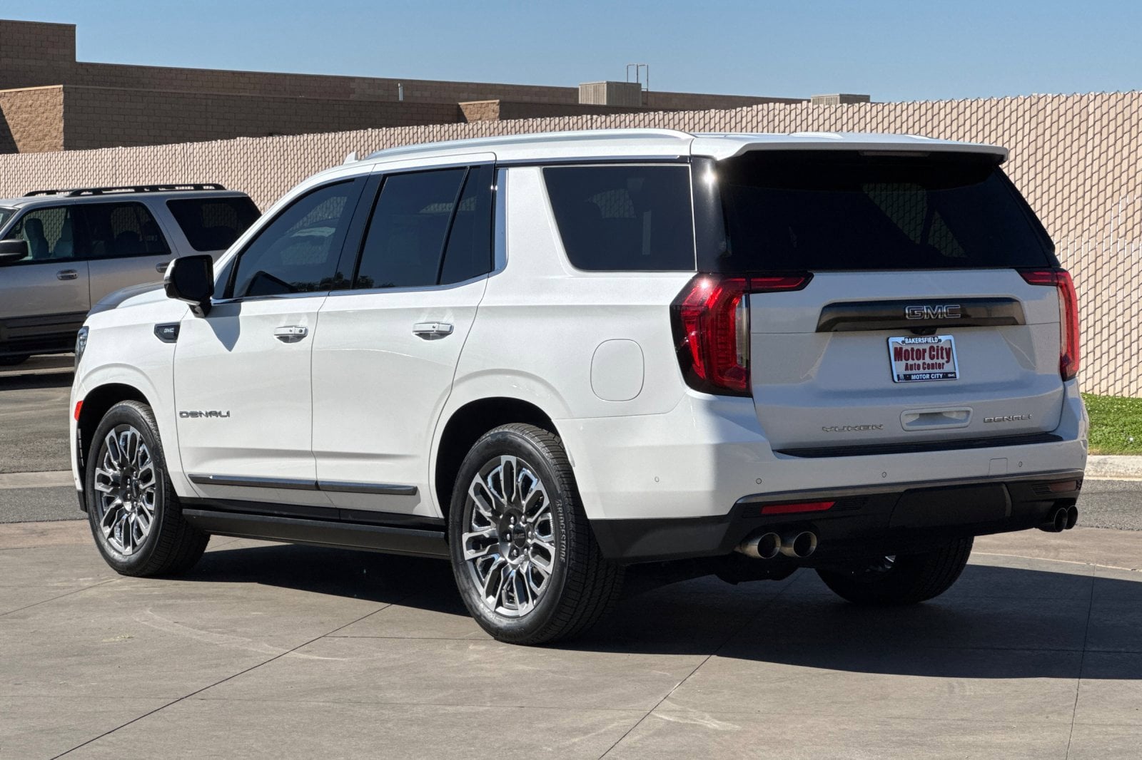 2023 GMC Yukon Denali Ultimate - Photo 6