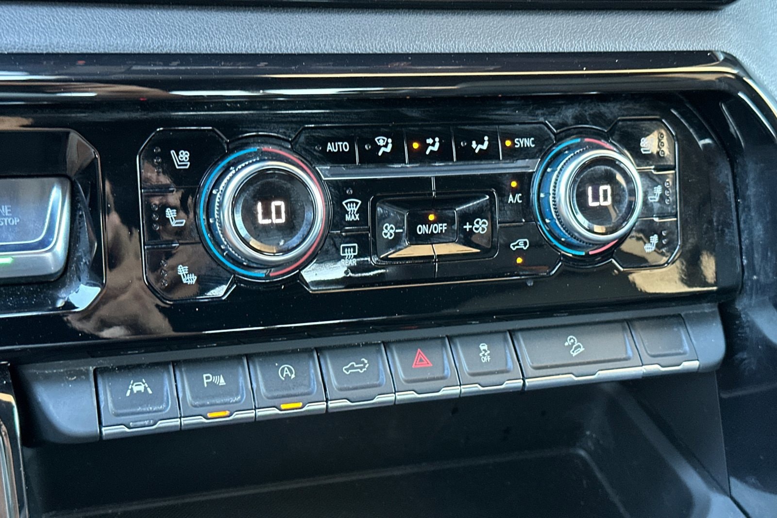 2025 GMC Sierra 1500 AT4 - Photo 20