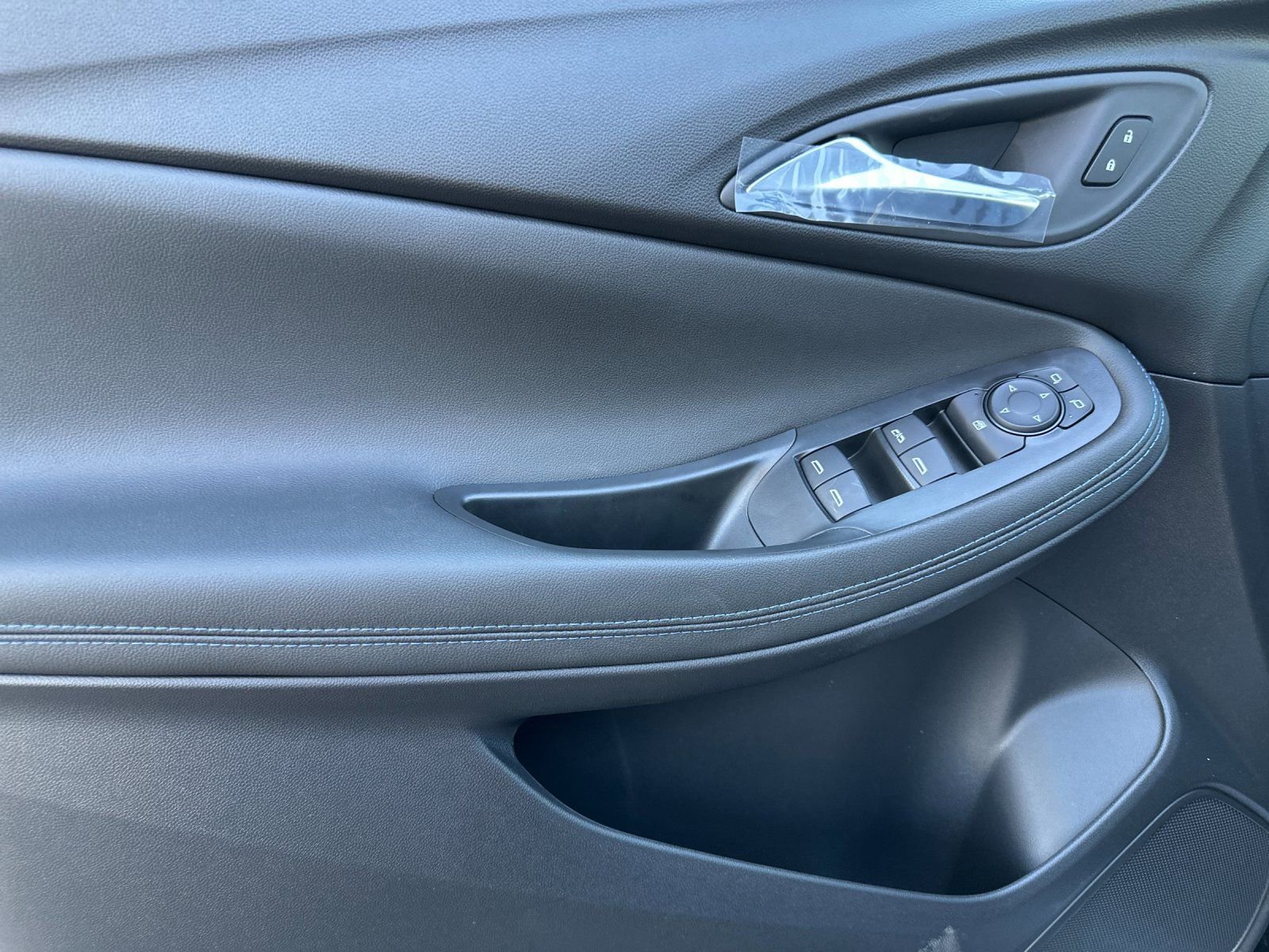 2026 Buick Encore GX Sport Touring - Photo 10
