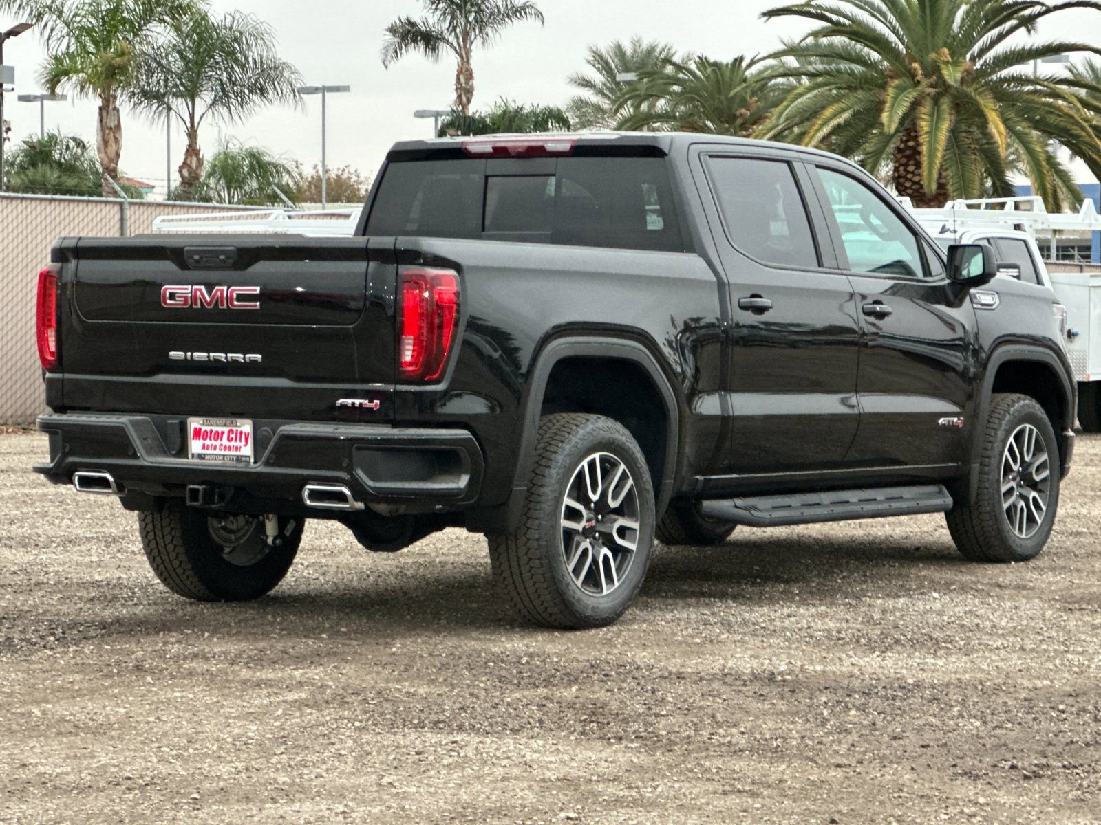 2026 Gmc Sierra 1500 AT4 photo 4