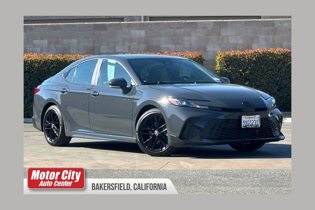 Used 2026 Toyota Camry SE Sedan