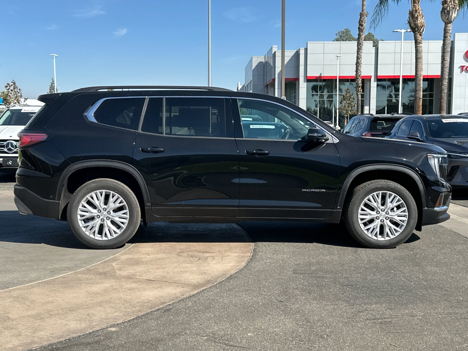 New 2027 GMC Acadia Elevation SUV