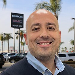 Staff member MARTIN MENDOZA from feff8fd4a3df