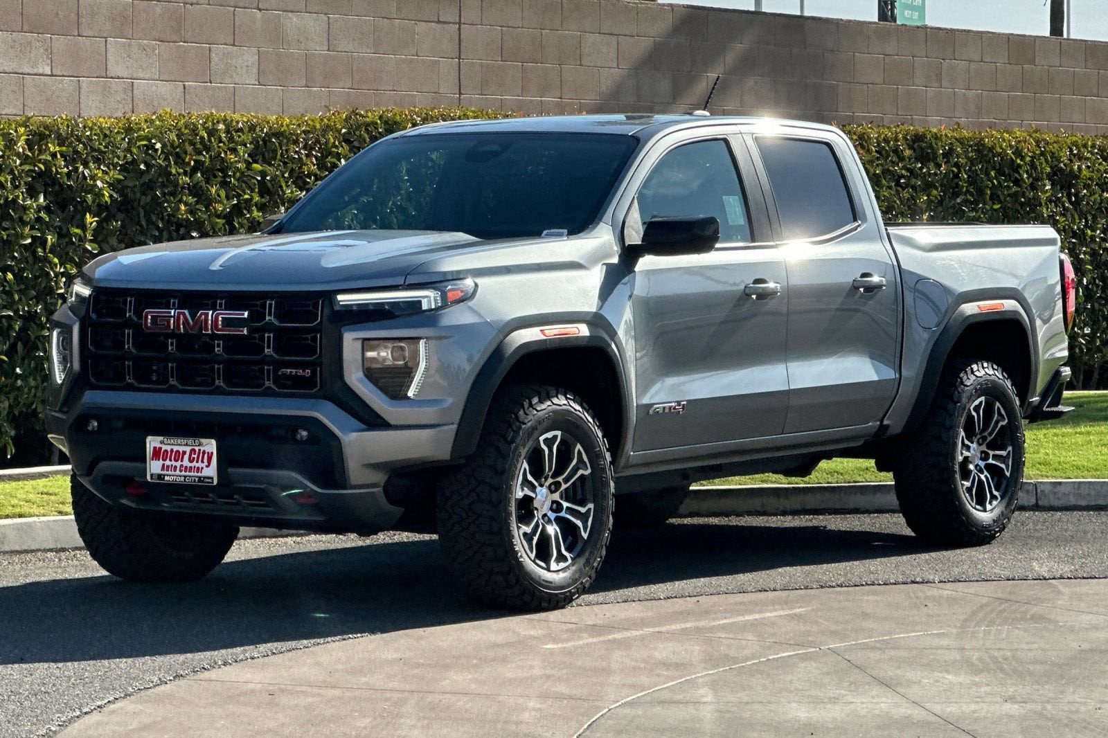 2023 GMC Canyon AT4 - Photo 8