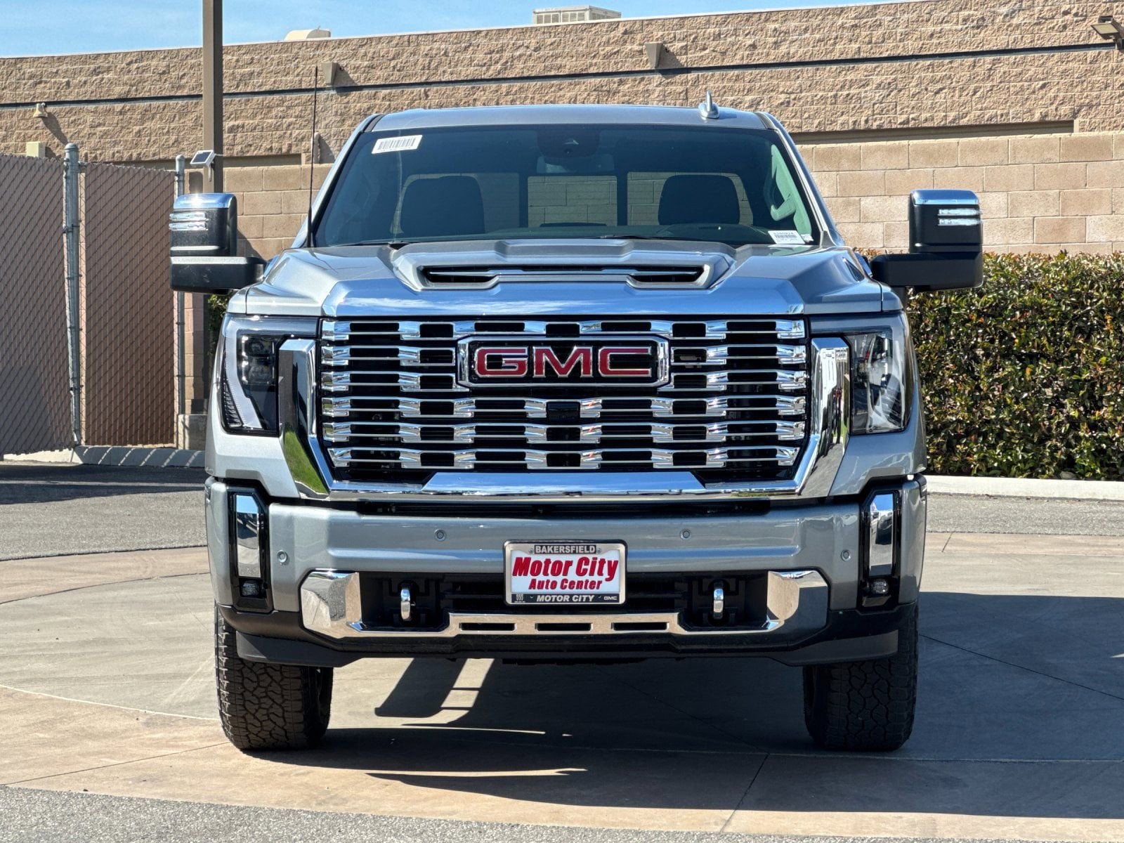 2026 GMC Sierra 2500 HD Denali photo 3