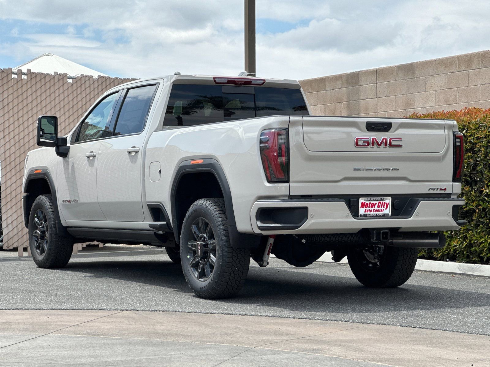 2026 GMC Sierra 2500HD AT4 - Photo 5
