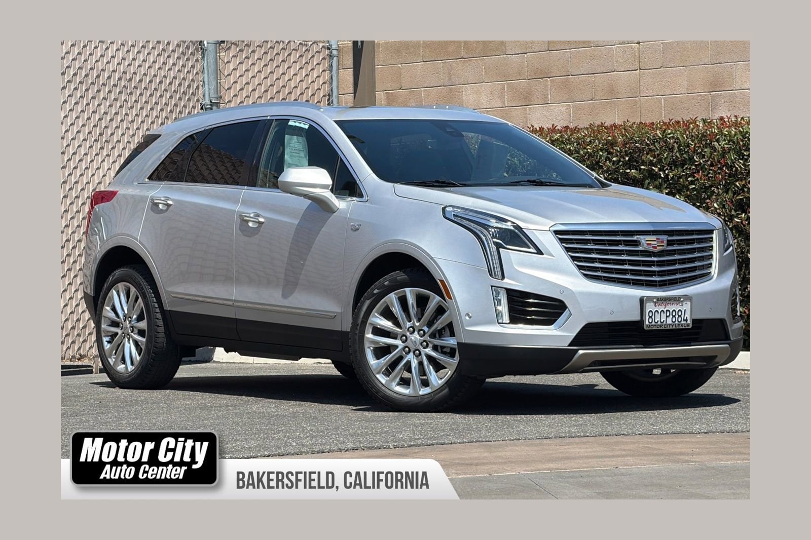 2018 Cadillac XT5 AWD Platinum's photo