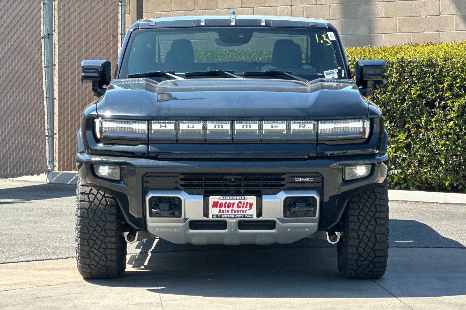 2025 Gmc Hummer EV Pickup photo 2