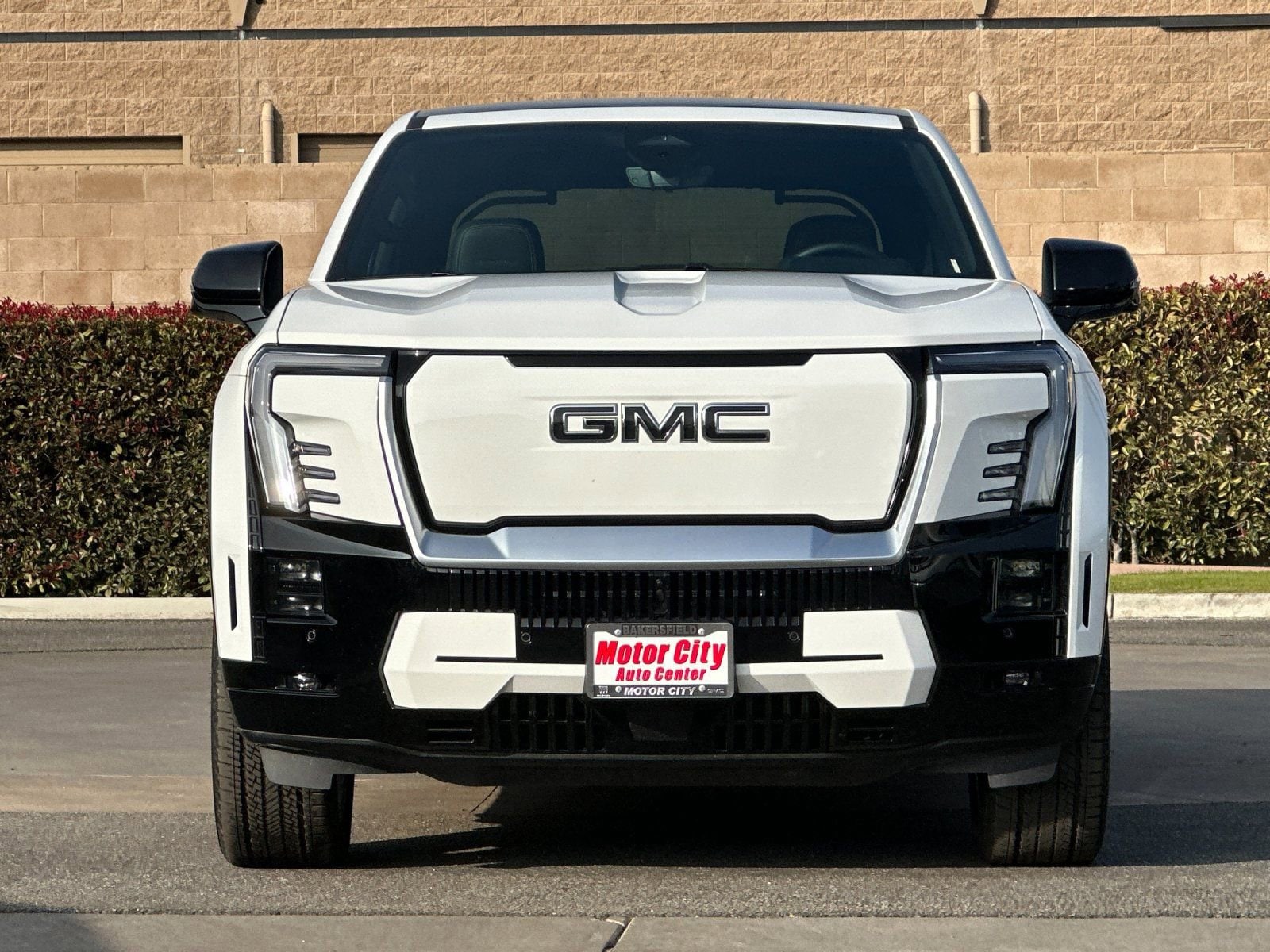 2025 GMC Sierra EV Denali - Photo 8