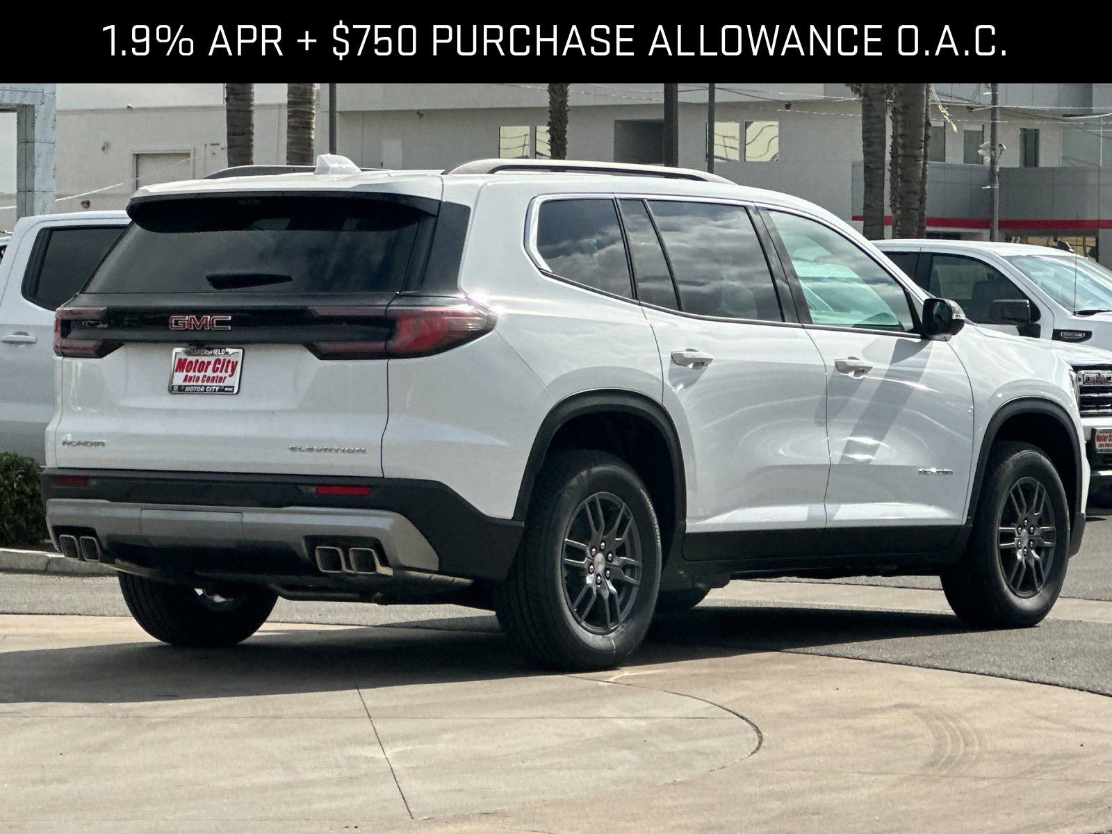 2026 GMC Acadia Elevation photo 2
