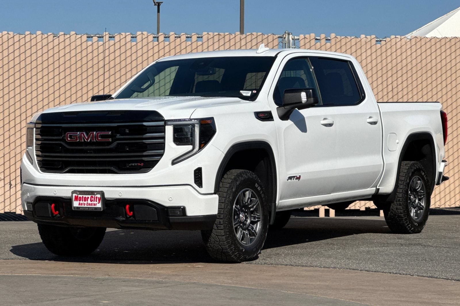 2025 GMC Sierra 1500 AT4 - Photo 8