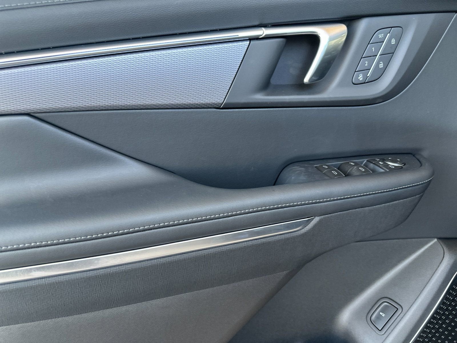 2026 Buick Enclave Sport Touring - Photo 10